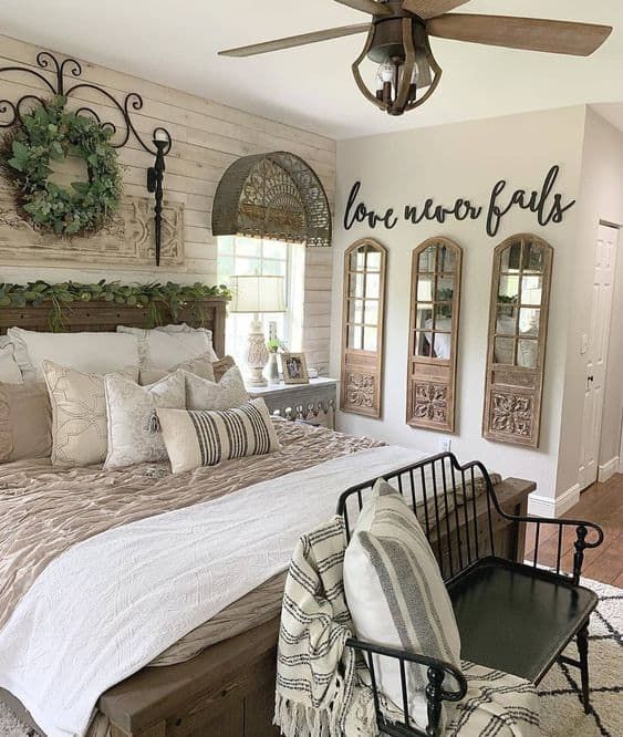 Farmhouse Bedroom Design: Timeless Charm with Modern Comfort - 1