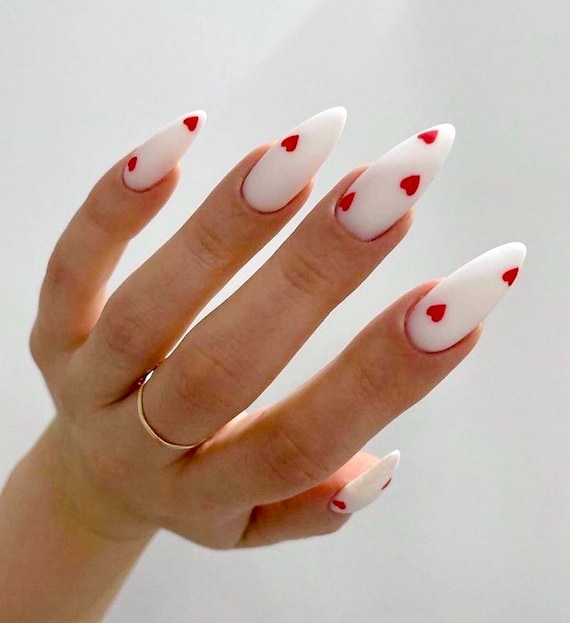 Valentine's Nails: Romantic and Stylish Ideas for the Perfect Manicure - 7