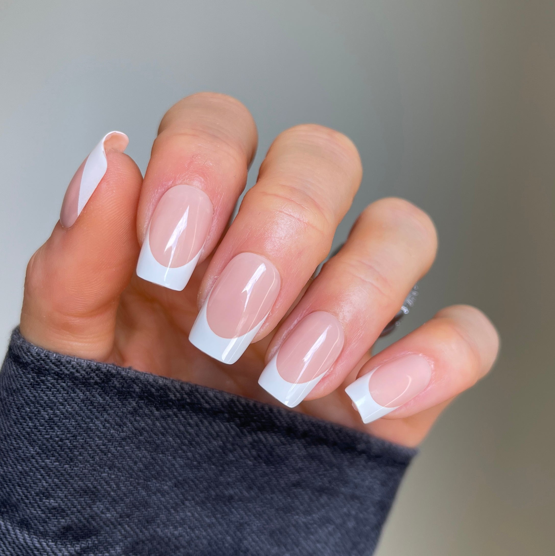 French Tip Acrylic Nails: Timeless Elegance Meets Modern Style - 4