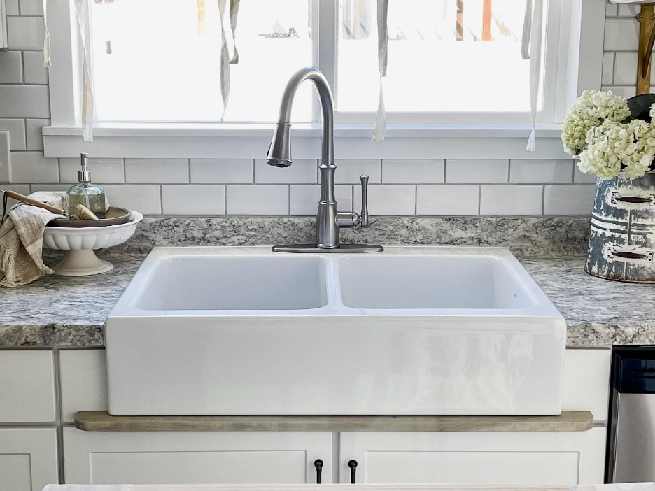 Everything You Need to Know About Choosing the Perfect Farmhouse Sink - 3