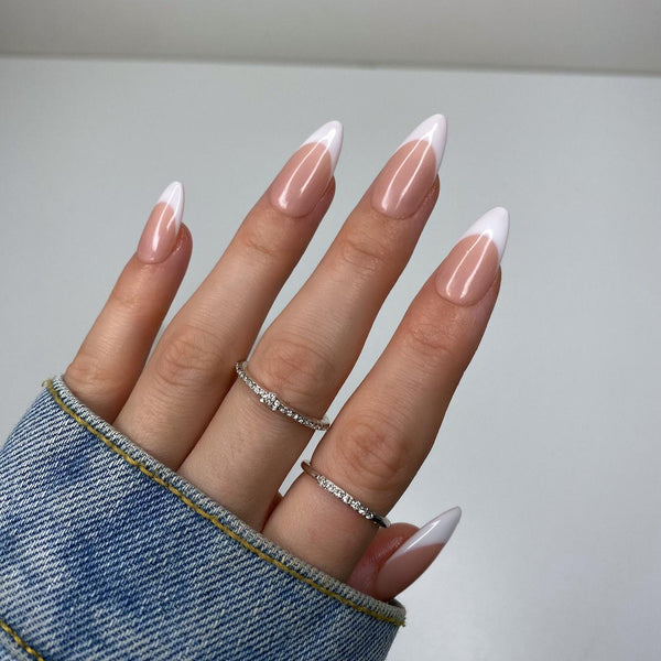 Elegant and Timeless: The Ultimate Guide to Classy Nails - 7