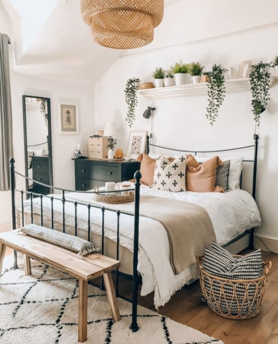 Boho Bedroom Ideas: Creating a Cozy and Eclectic Retreat - 9