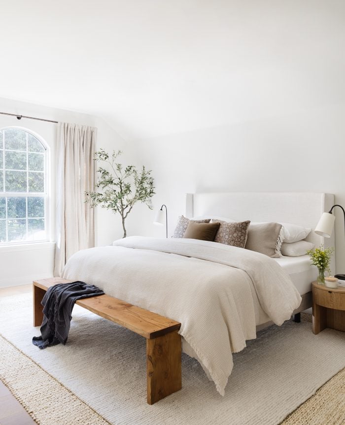 Earthy Bedroom: Embracing Natural Elements for a Cozy Space - 7