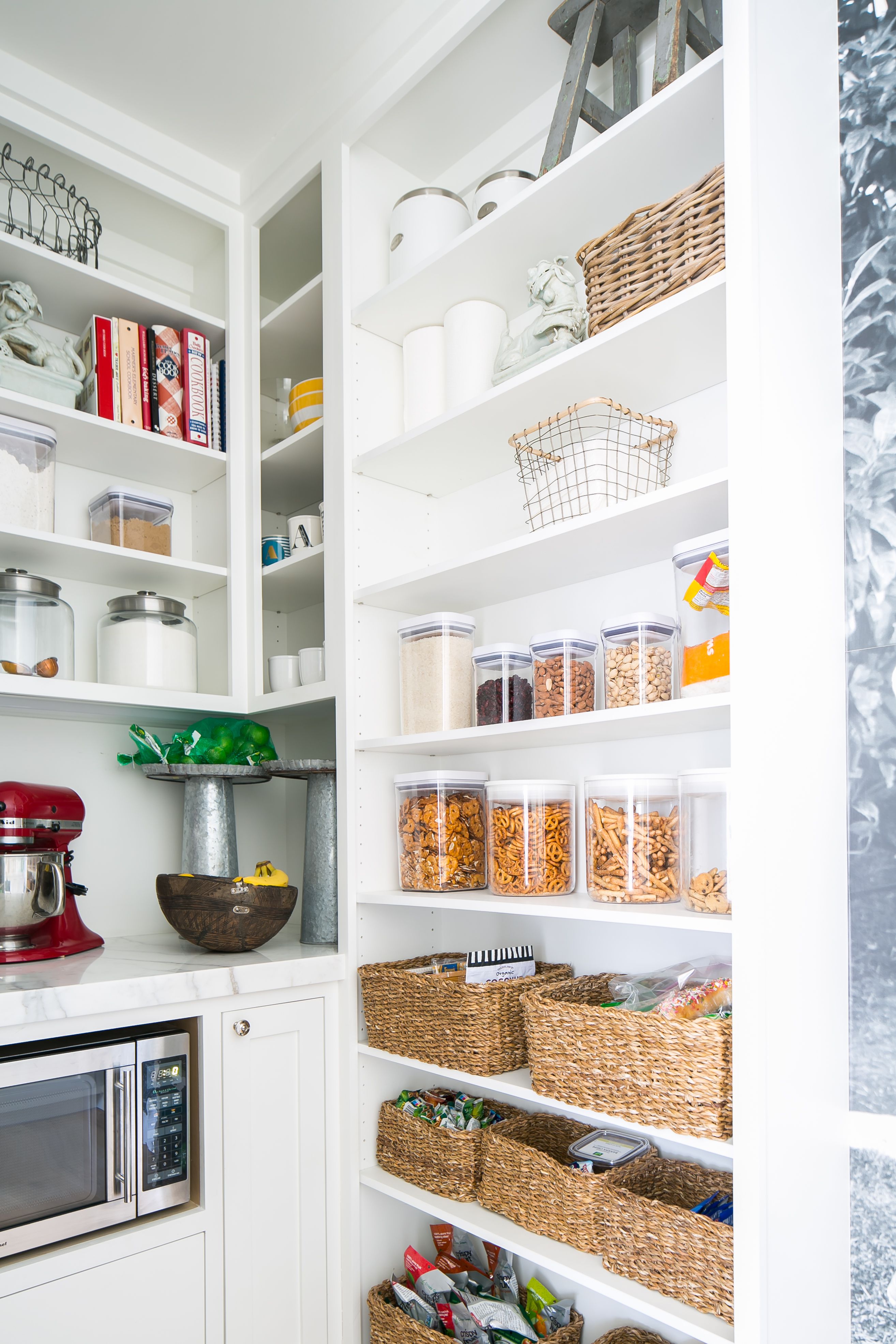 Creative Kitchen Storage Ideas for a More Organized Space - 9