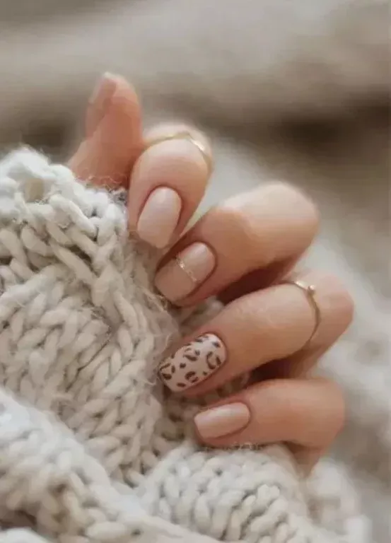 Elegant Short Classy Nails: Your Ultimate Guide to Timeless Style - 5